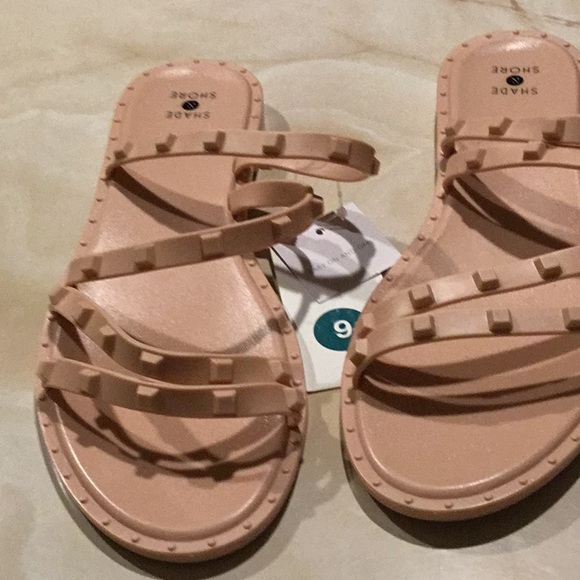 New Slippers - Picture 5 of 8